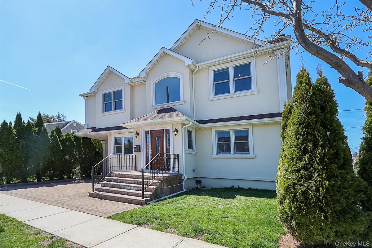 489 Emory Road, Mineola, NY 11501 - #1