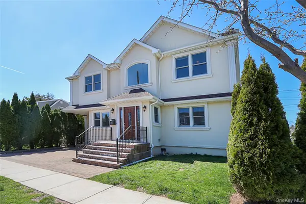 489 Emory Road, Mineola, NY 11501