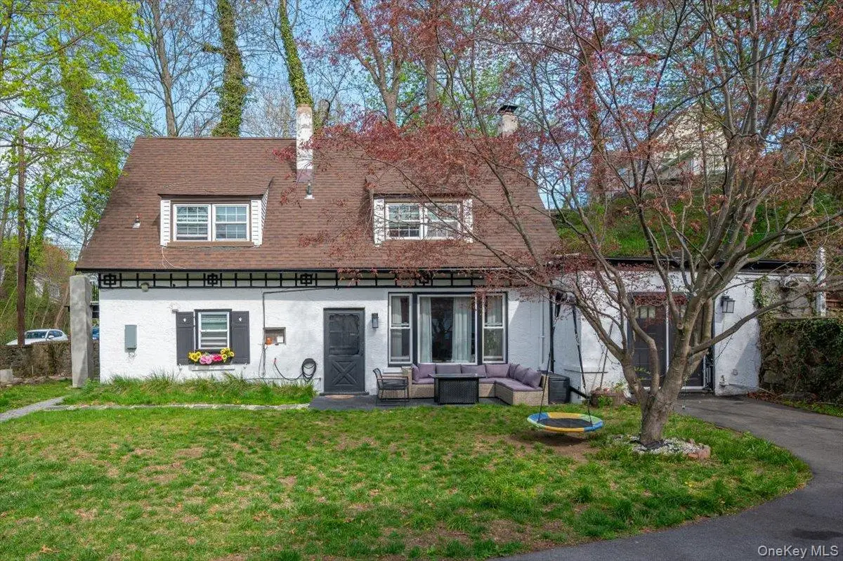 25 Whitewood Avenue, New Rochelle, NY 10805 - #1