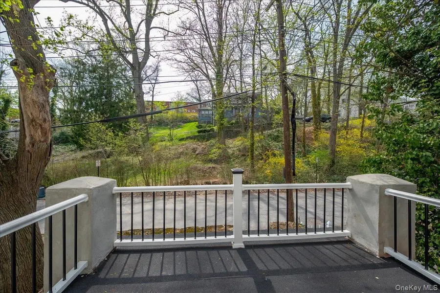 25 Whitewood Avenue, New Rochelle, NY 10805 - #3