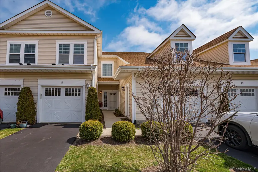 15 Cricket Court, Shirley, NY 11967 - #2