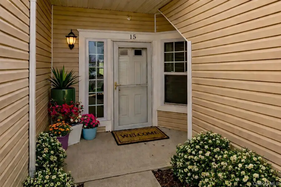 15 Cricket Court, Shirley, NY 11967 - #3