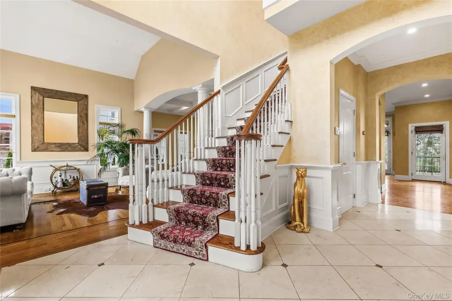 7 Brittany Lane, New Rochelle, NY 10805 - #3