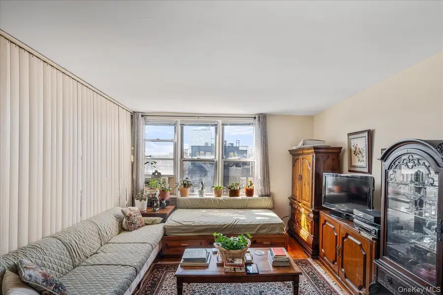 150 Hawthorne Street #6P, Brooklyn, NY 11225 - #2