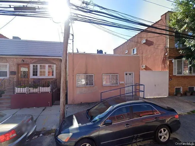 33-73 10th Street, Long Island City, NY 11106 - #1