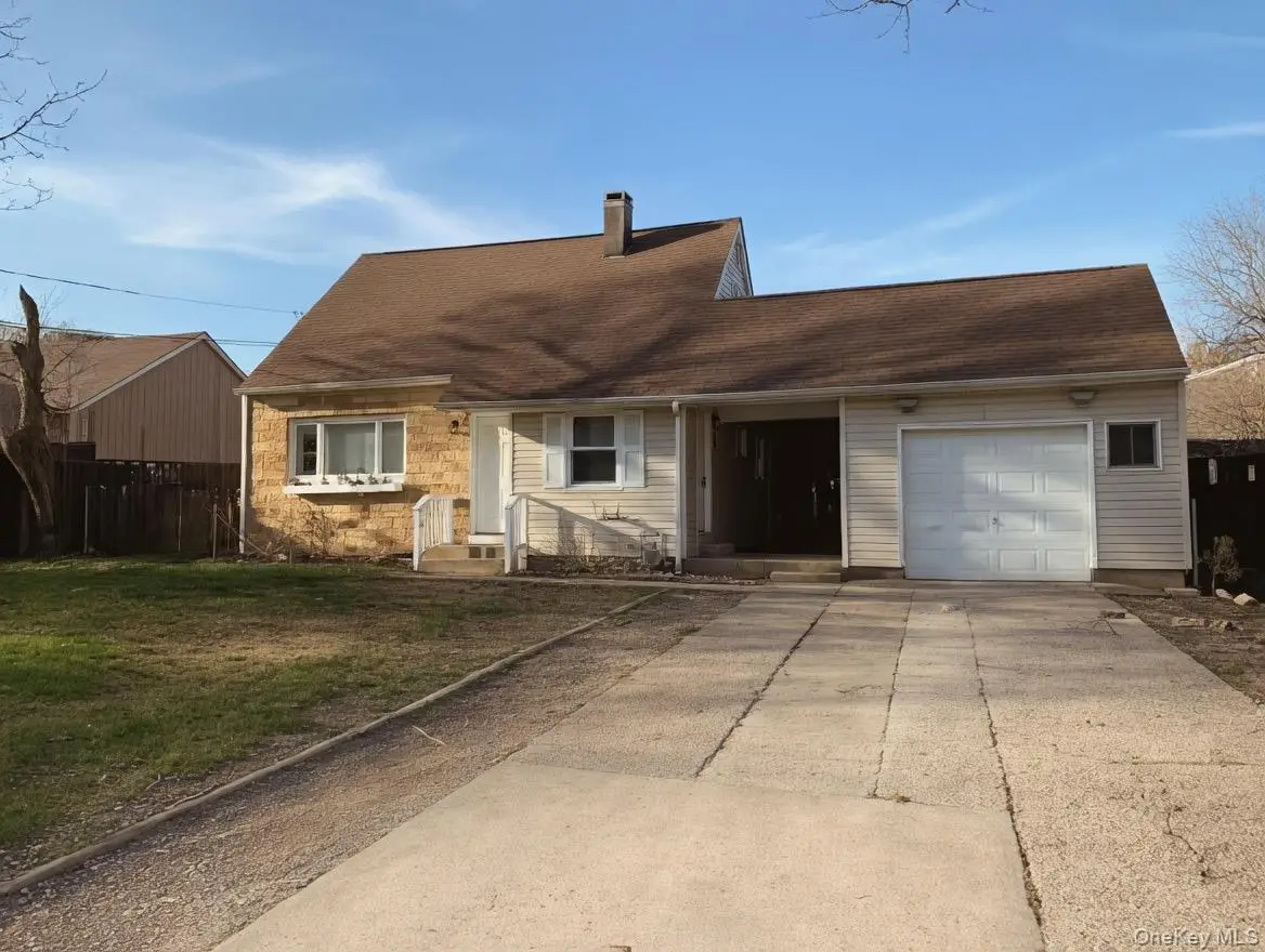 2 Oakland Drive N, Riverhead, NY 11901 - #1