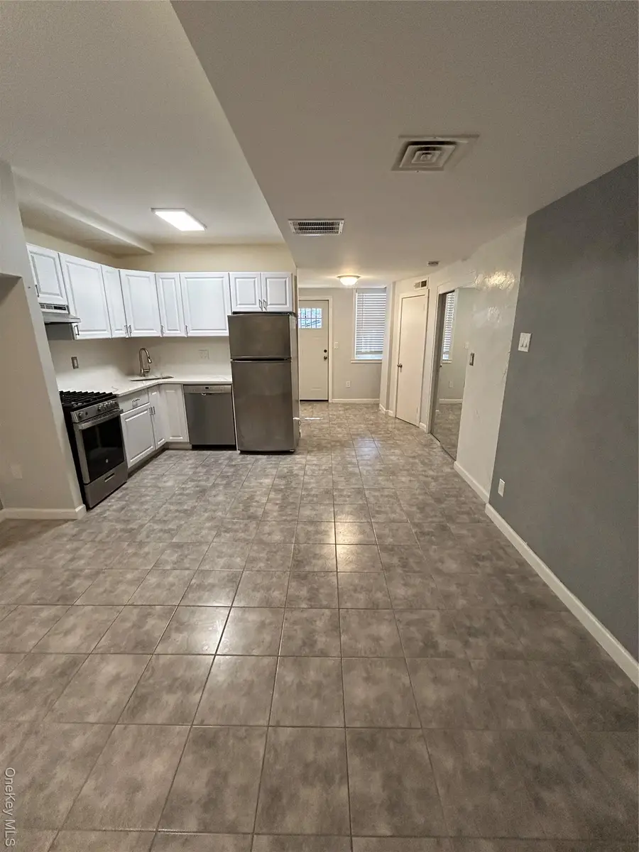 250 Huntington Avenue, Bronx, NY 10465 - #2