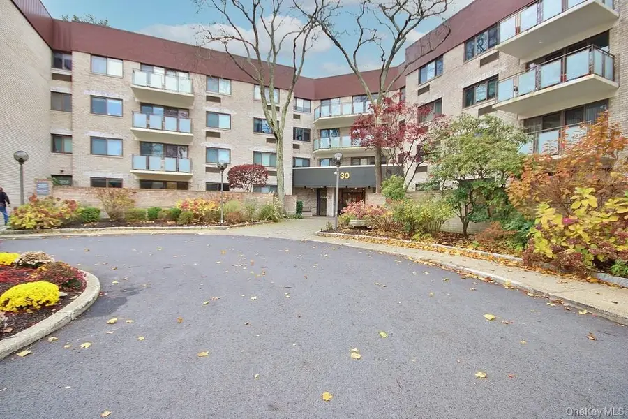 30 Greenridge Avenue #4E, White Plains, NY 10605 - #3