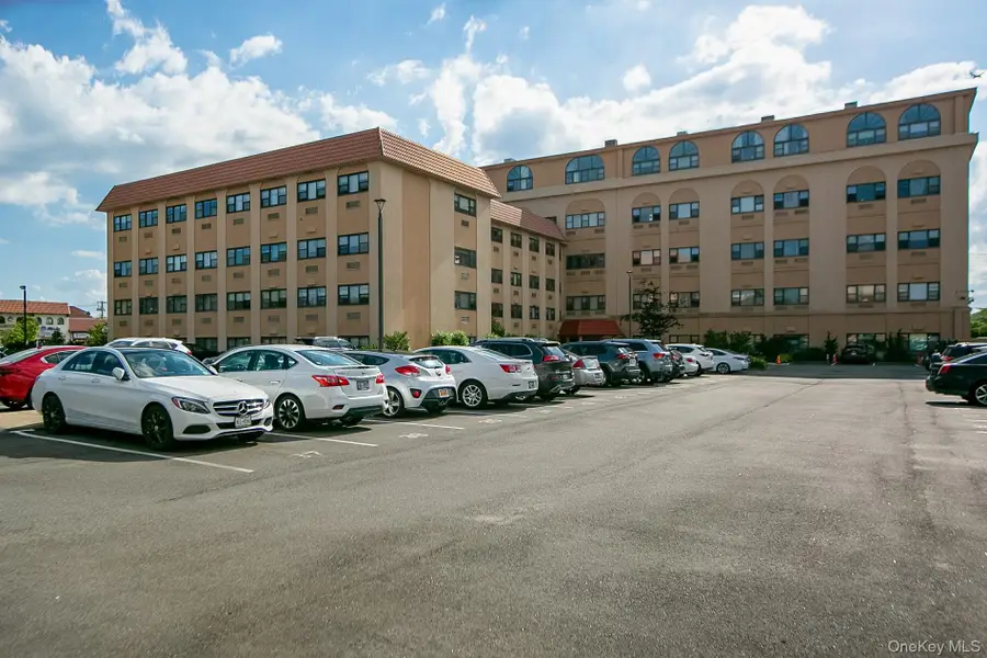 185 W Park Avenue #406, Long Beach, NY 11561 - #3