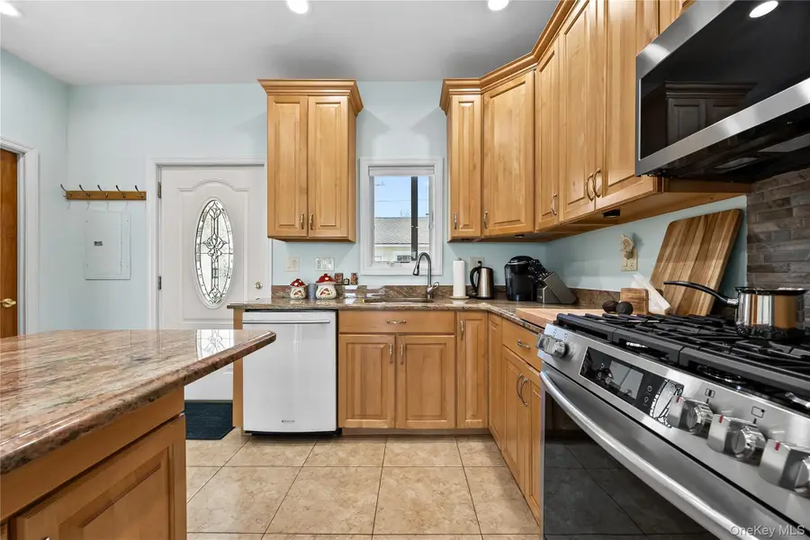 11 Pine Lane #A, Bayville, NY 11709 - #3