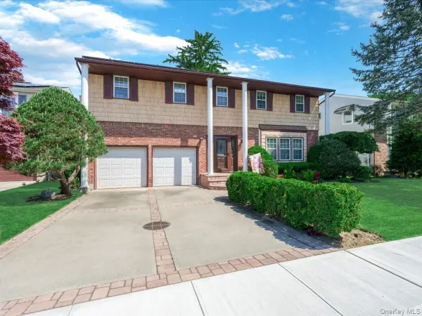 254 Meredith Lane, West Hempstead, NY 11552