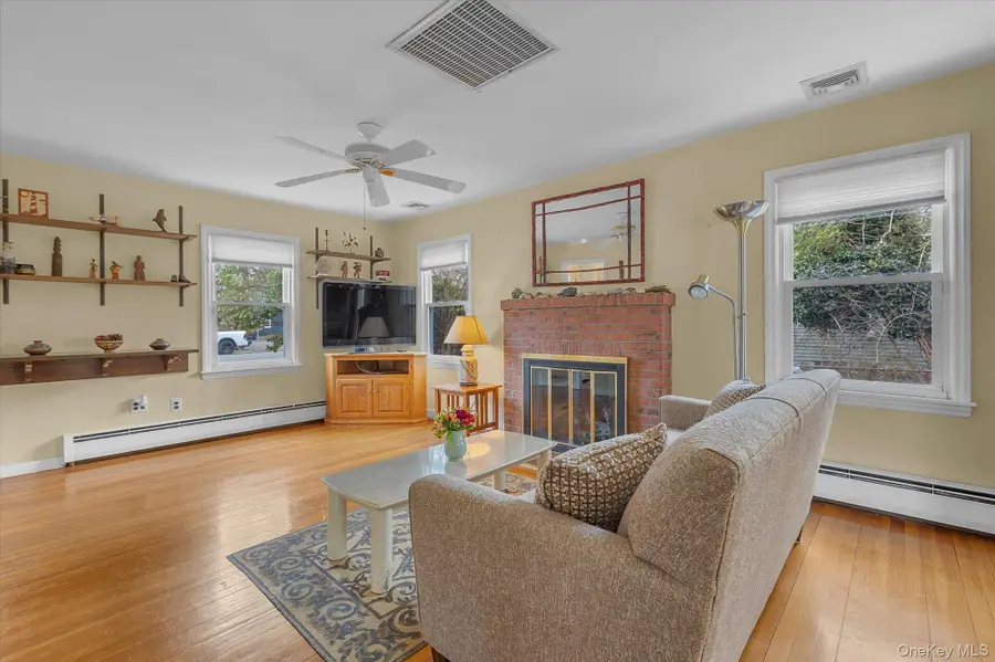 74 Country Club Road, Bellport, NY 11713 - #2