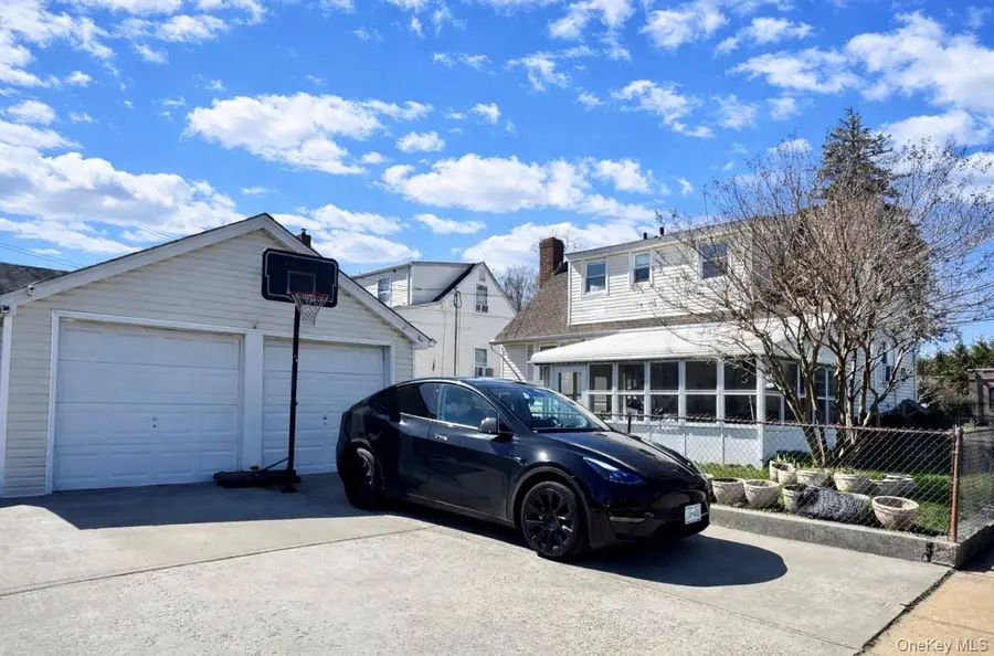 289 Roselle Street, Mineola, NY 11501 - #2