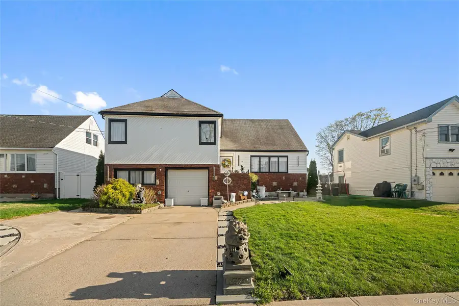 13 Noon Place, Freeport, NY 11520 - #2