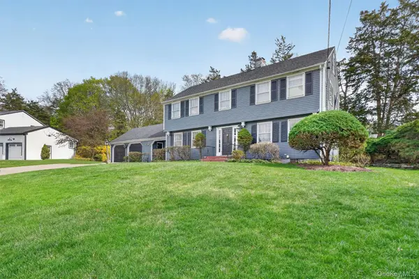 4 Scenic Drive, Poughkeepsie, NY 12603