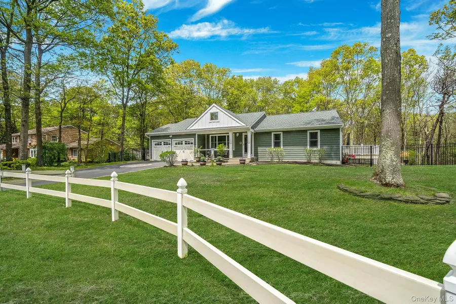 14 Belvoir Court, East Shoreham, NY 11788 - #2