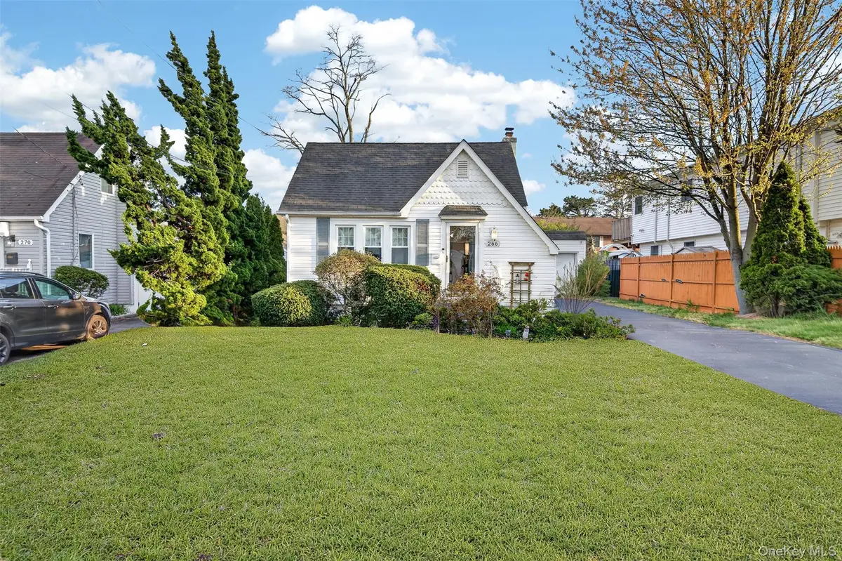 266 Neptune Avenue, West Babylon, NY 11704 - #1