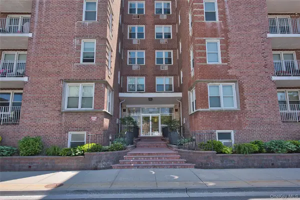 210 E Broadway #4F, Long Beach, NY 11561