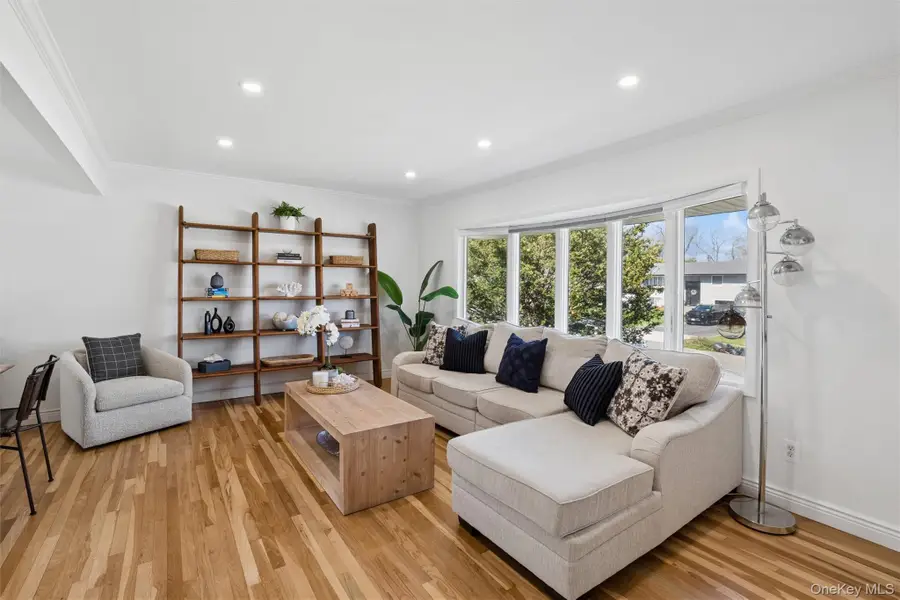 19 Fisher Road, Commack, NY 11725 - #2