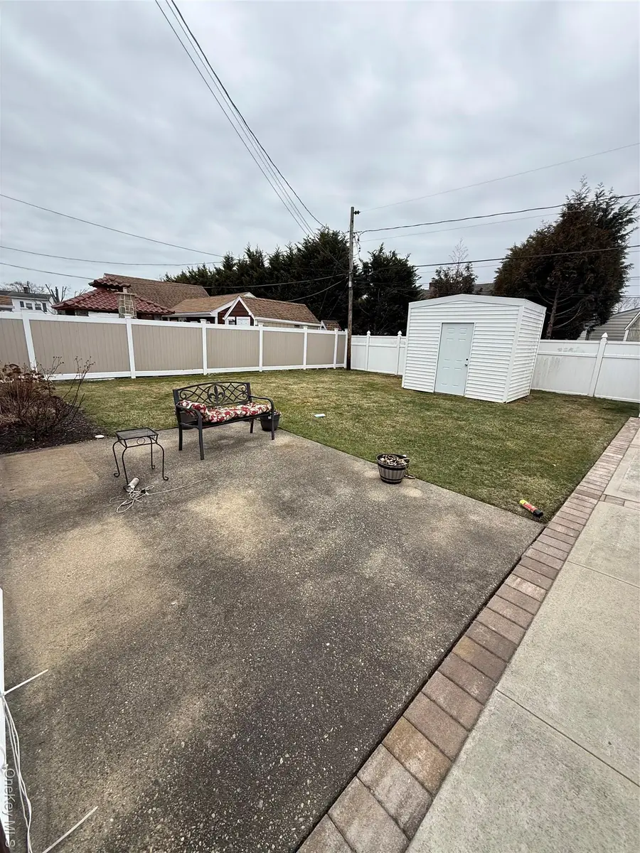 34 Quarry Lane, Levittown, NY 11756 - #3