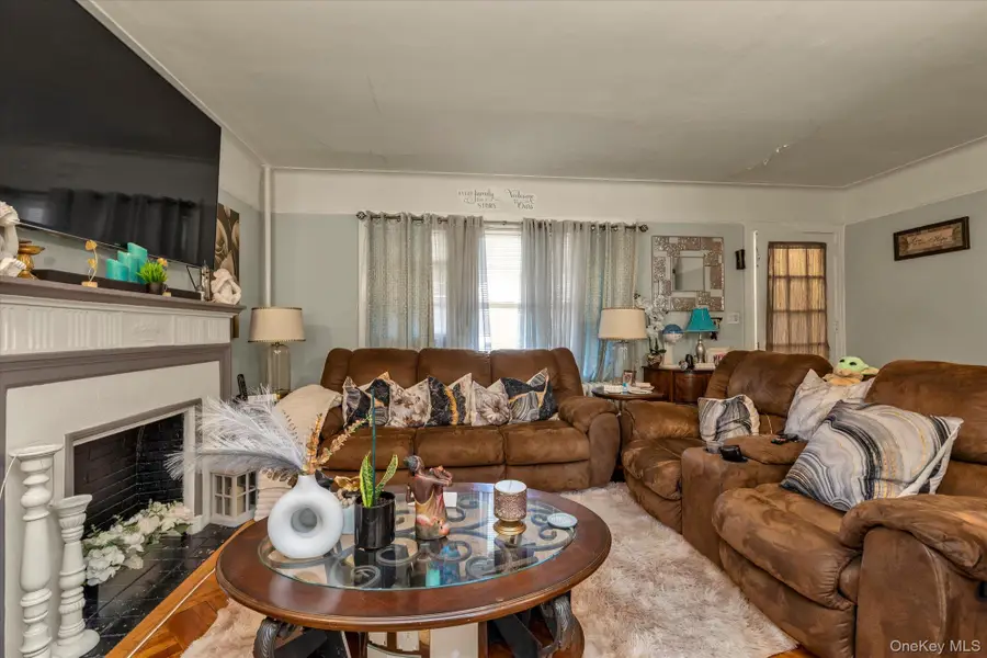 114-21 200th Street, Saint Albans, NY 11412 - #2