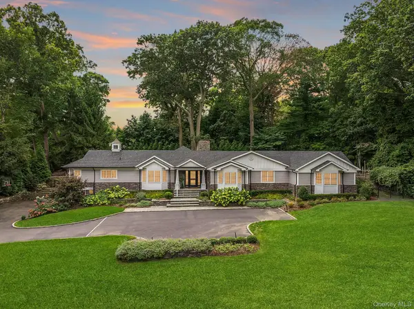 40 Dogwood Lane, Sands Point, NY 11050