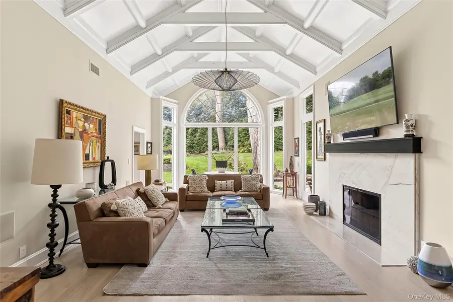 40 Dogwood Lane, Sands Point, NY 11050 - #3