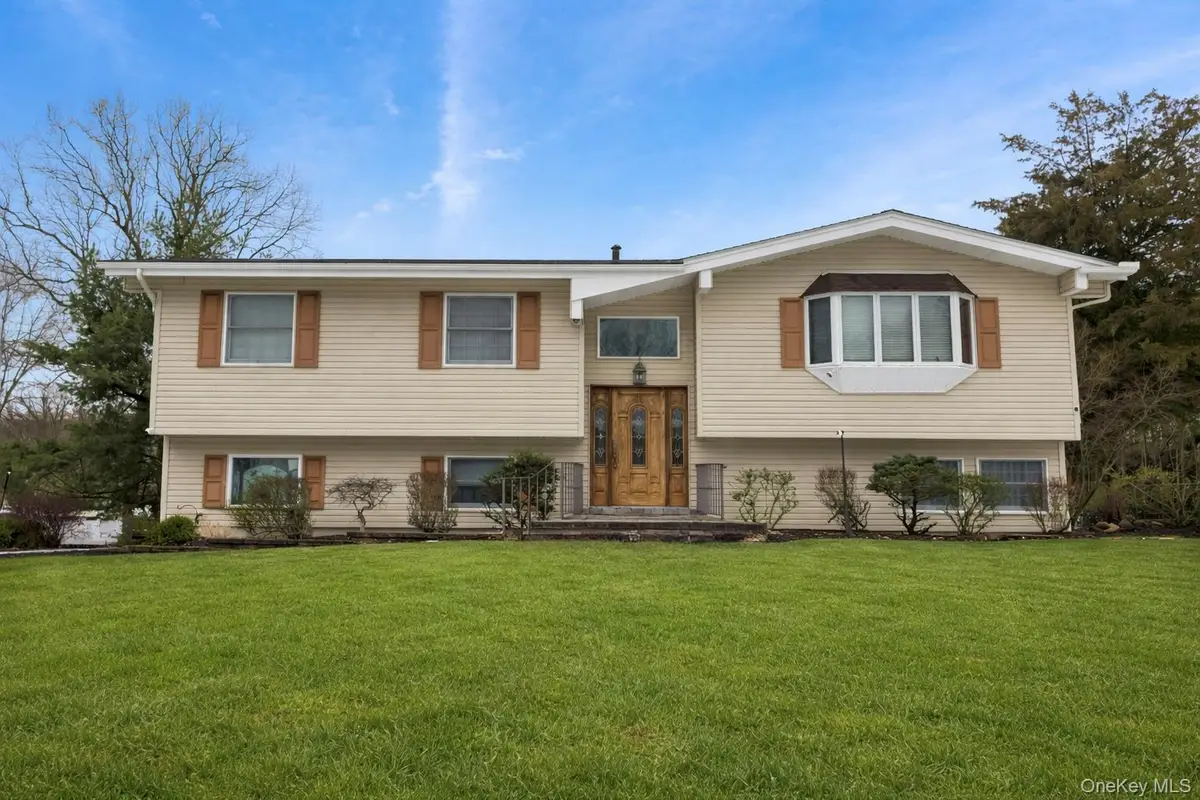 6 Hannah Lane, Valley Cottage, NY 10989 - #1