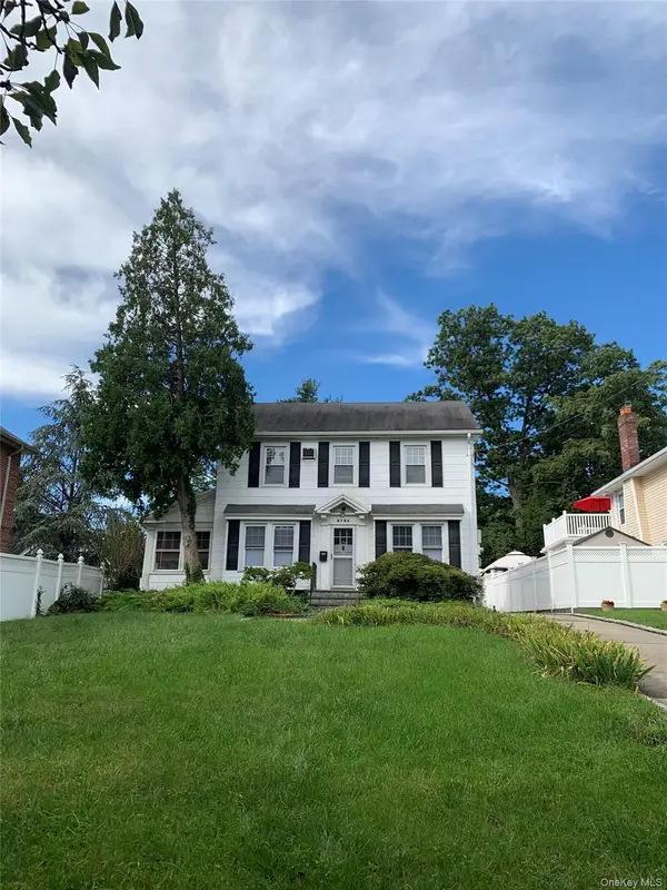 8706 Palo Alto Street, Holliswood, NY 11423