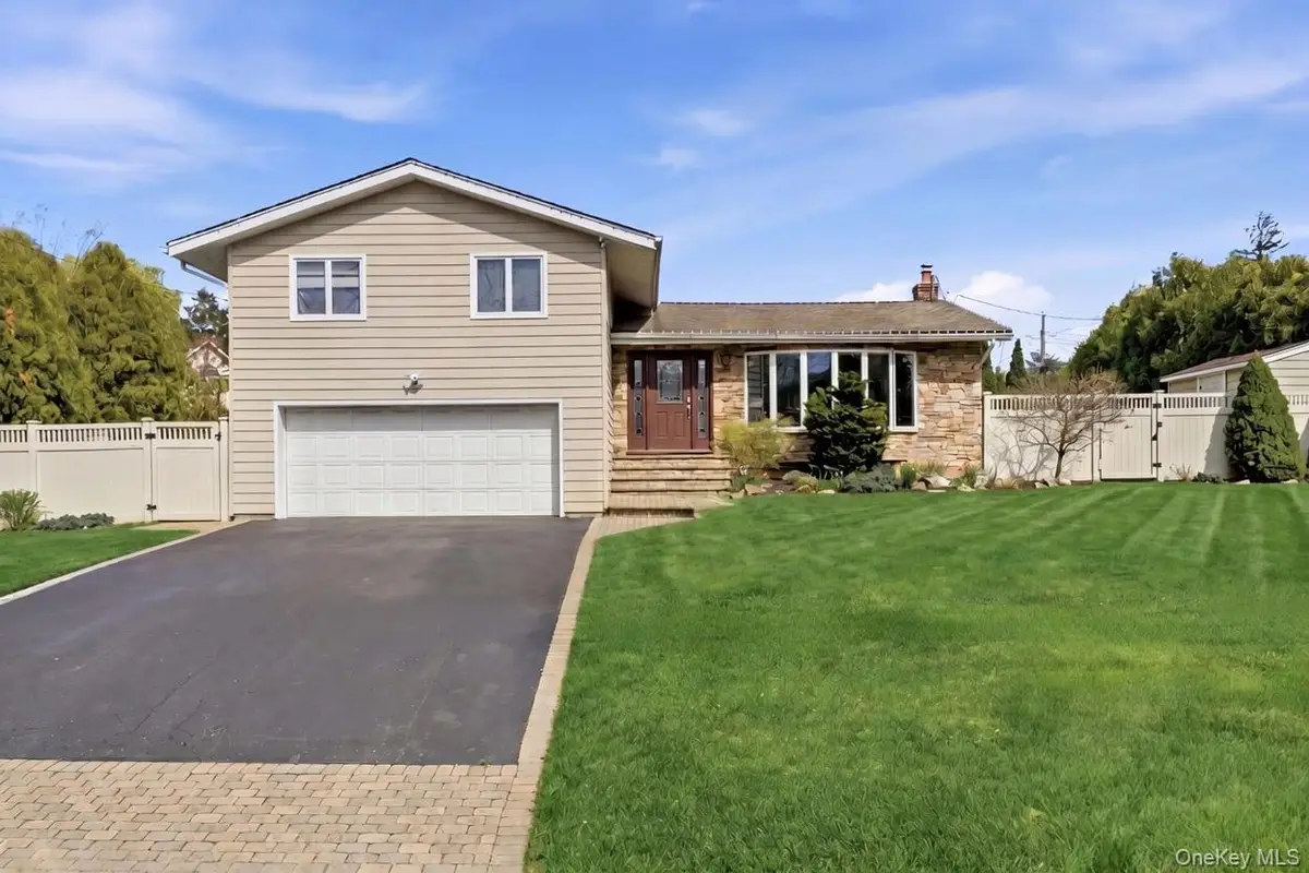 1 Ryan Court, Syosset, NY 11791 - #1