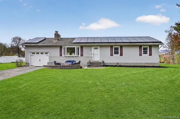 9 Claire Drive, Pine Bush, NY 12566