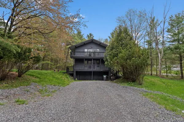 2 Mountain Valley Road, Boiceville, NY 12412