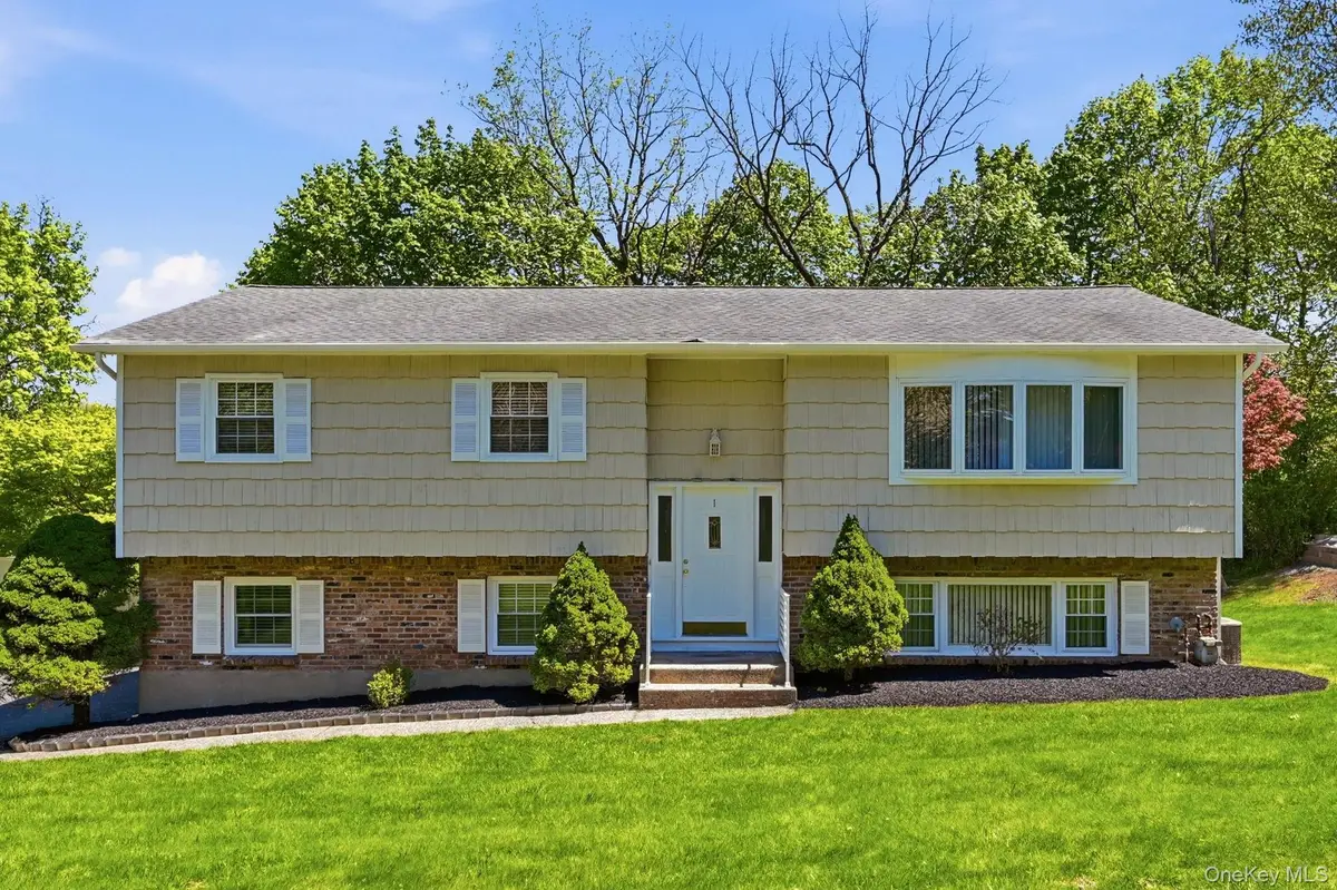 1 Muir Lane, New City, NY 10956 - #1