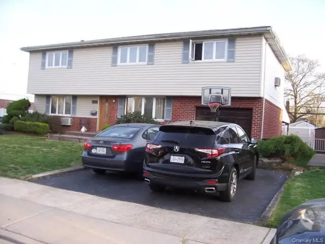 1053 Lorraine Drive, Franklin Square, NY 11010 - #2