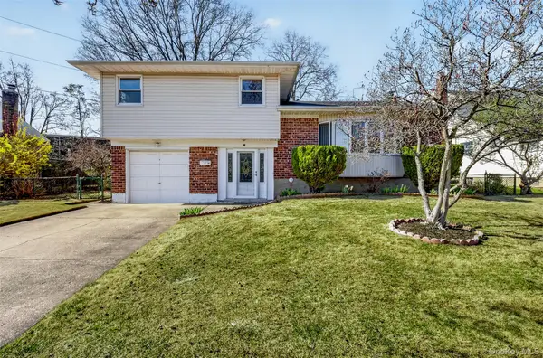 42 Edna Drive, Syosset, NY 11791
