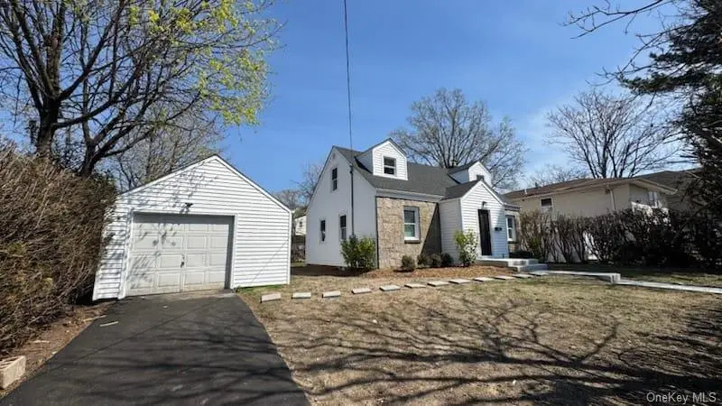 266 Covert Street, Westbury, NY 11590 - #2