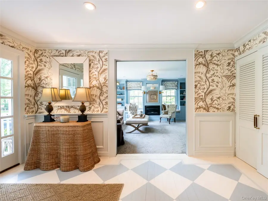 245 Lattingtown Road, Locust Valley, NY 11560 - #3