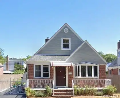 8135 257th Street, Glen Oaks, NY 11004