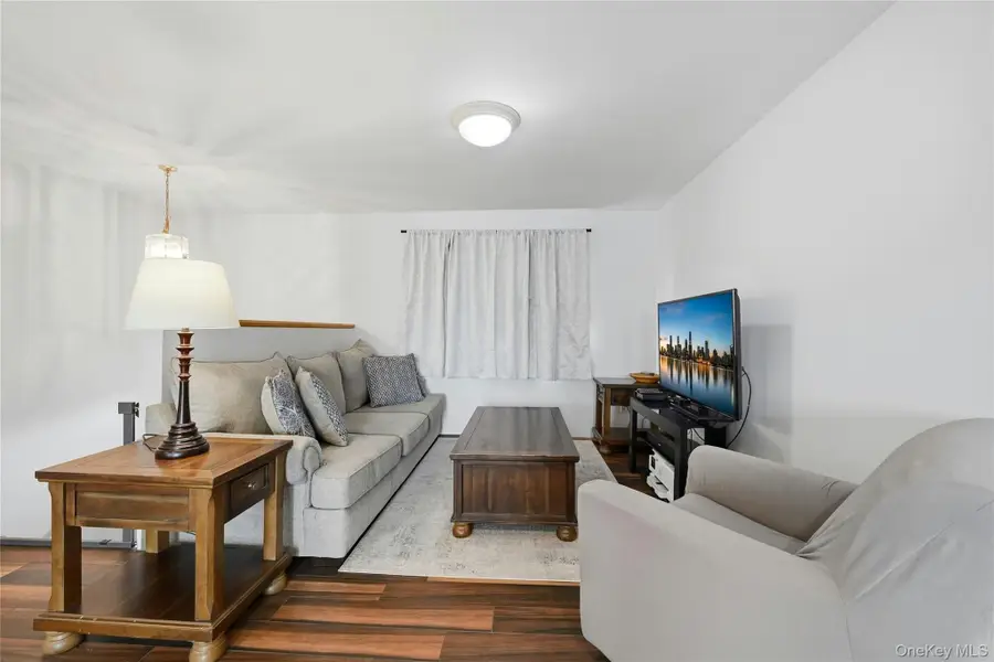 177 Pine Neck Avenue, East Patchogue, NY 11772 - #3