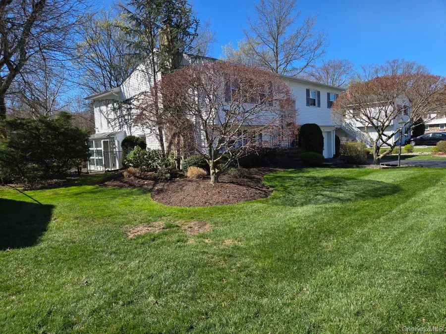 54 Meyer Oval, Pearl River, NY 10965 - #2