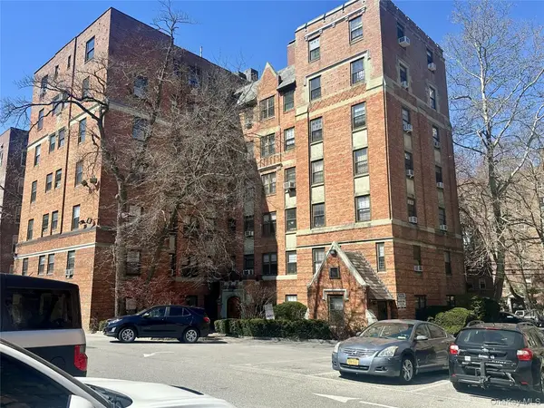 808 Bronx River Road #4E, Bronxville, NY 10708