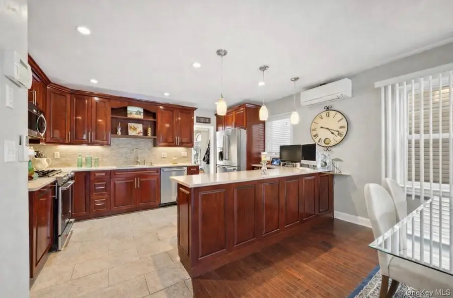 69-16 61st Drive, Middle Village, NY 11379 - #3