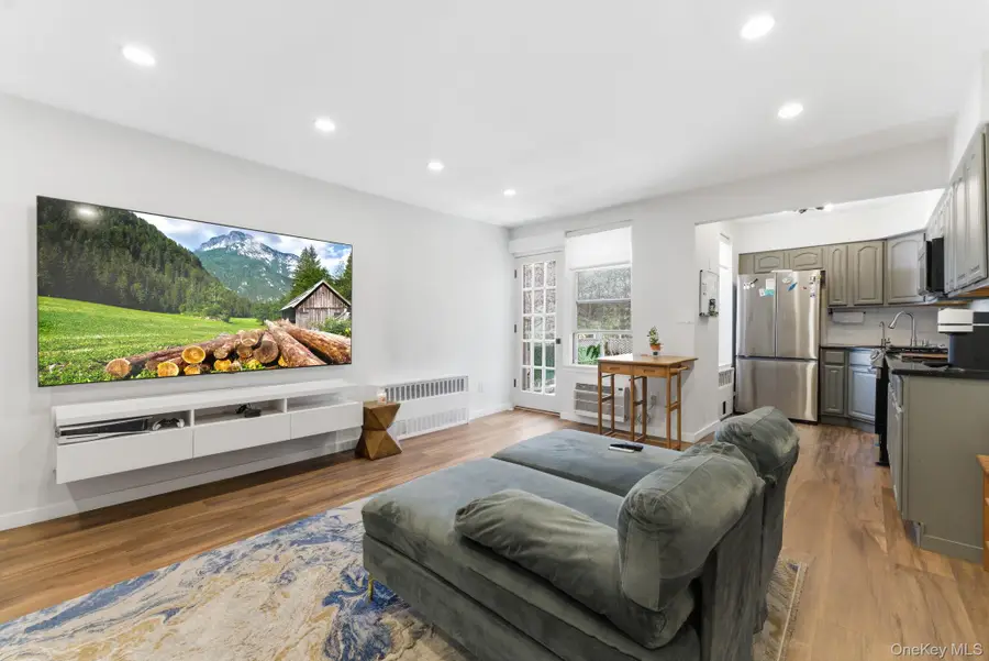 250 N Broadway #5B, Yonkers, NY 10701 - #3