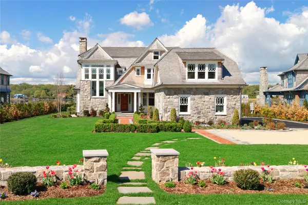 71 Lake Road, Manhasset, NY 11030