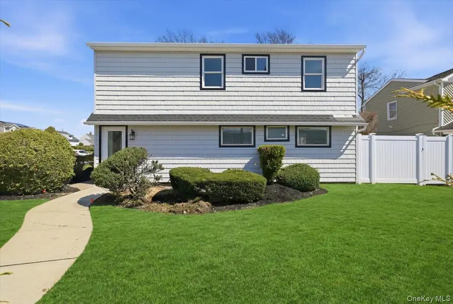 61 Gardiners Avenue, Levittown, NY 11756 - #2