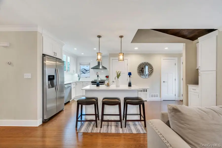 256 Division Avenue, Massapequa, NY 11758 - #3