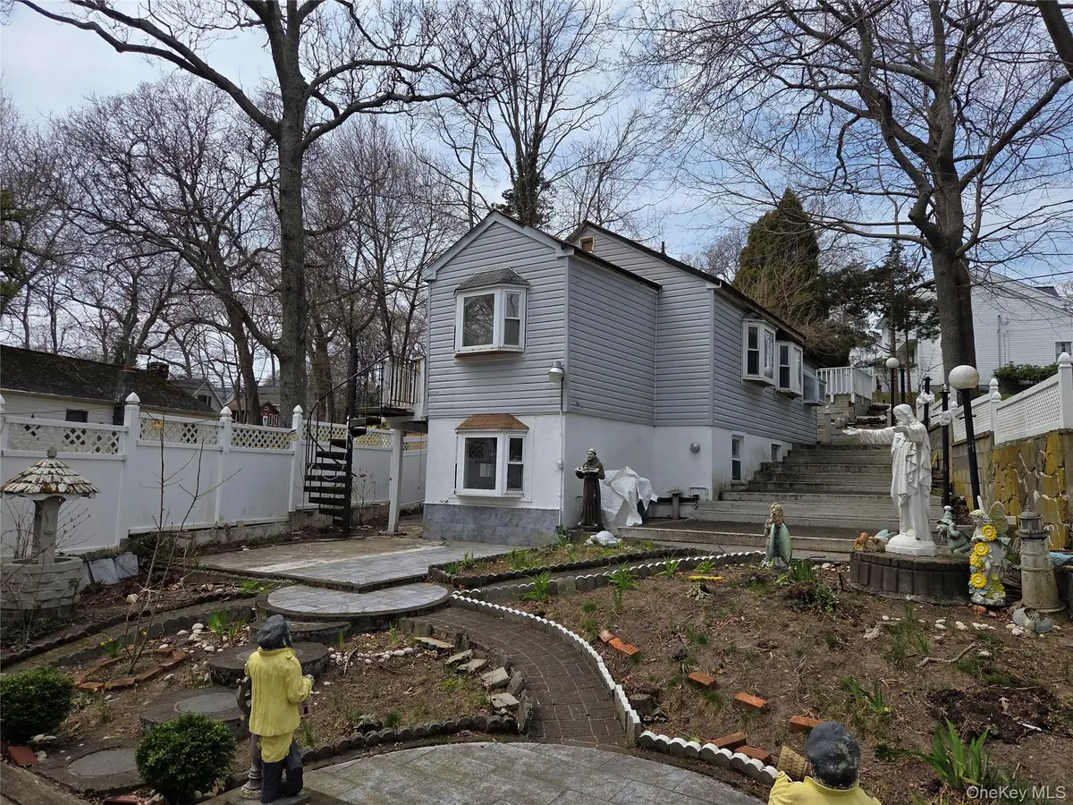 12 Dogwood Road, Wading River, NY 11792 - #1