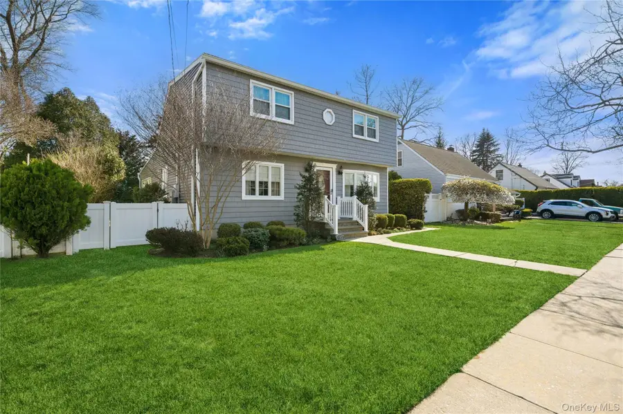 102 Commonwealth Avenue, Massapequa, NY 11758 - #2