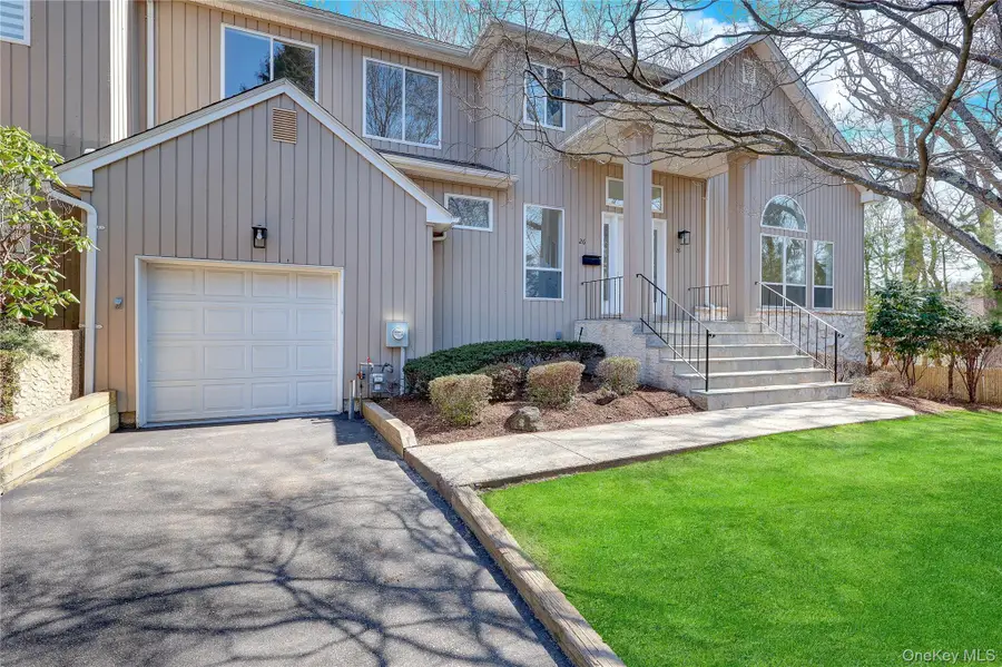 26 Stone Gate Court, Smithtown, NY 11787 - #2