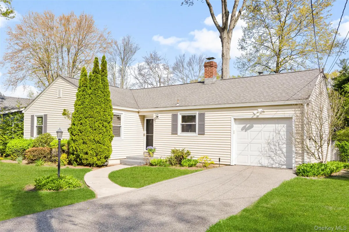 22 Rogers Drive, New Rochelle, NY 10804 - #1